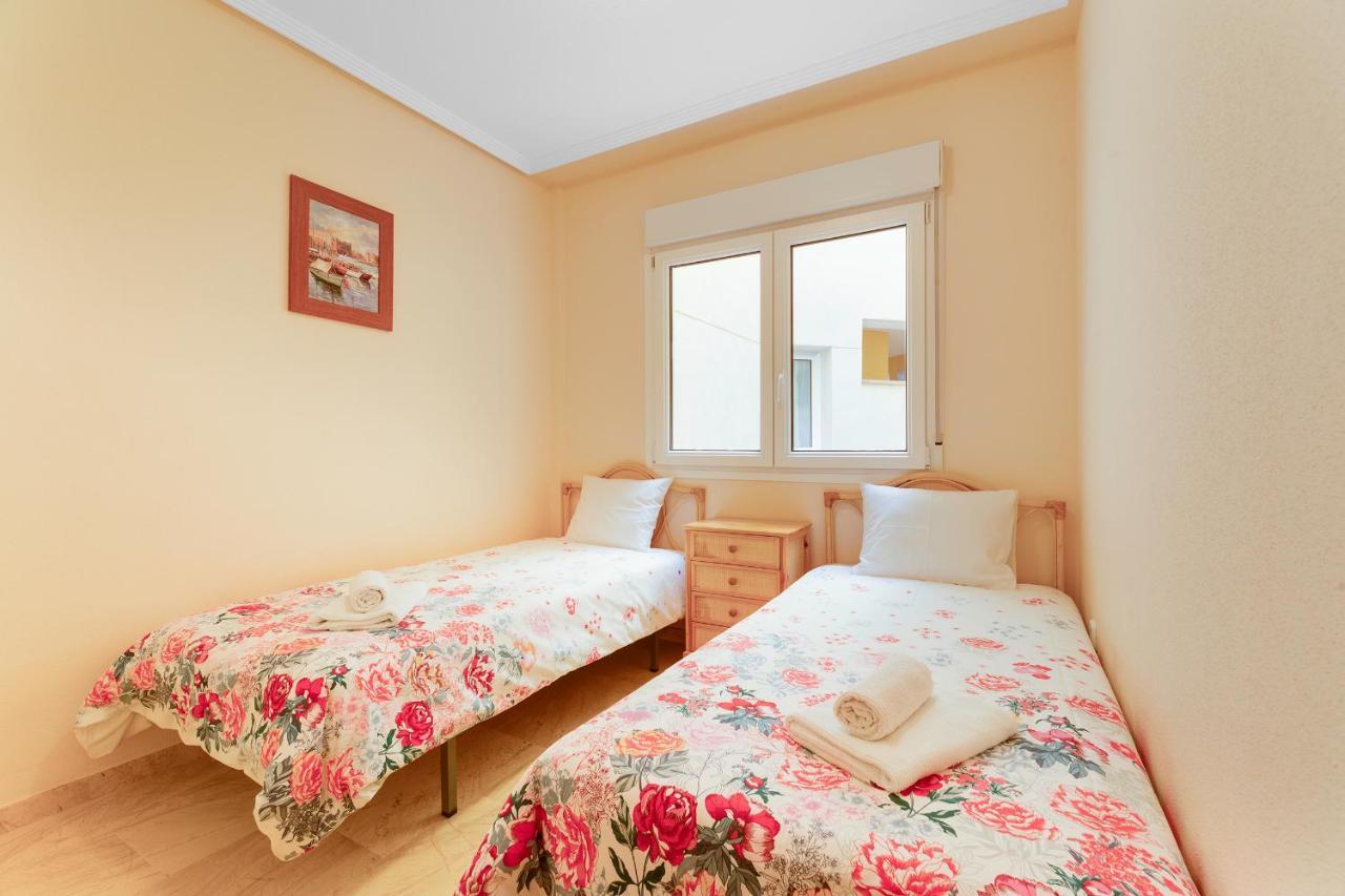 Apartament Palmera 100M Od Morza 奥里韦拉 外观 照片